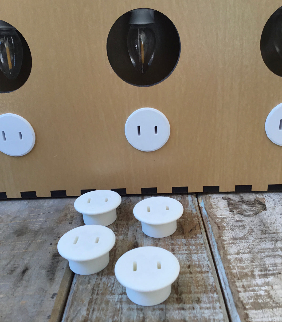 Mock-let – Dummy Outlet for Nightlight Display (bag of 4)